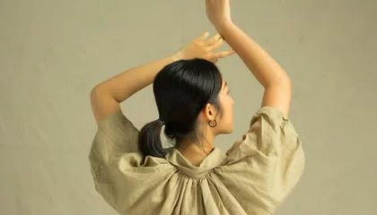 爱游戏娱乐-曼城冲击英超三连冠瓜迪奥拉信心满满，曼城瓜迪奥拉阵型