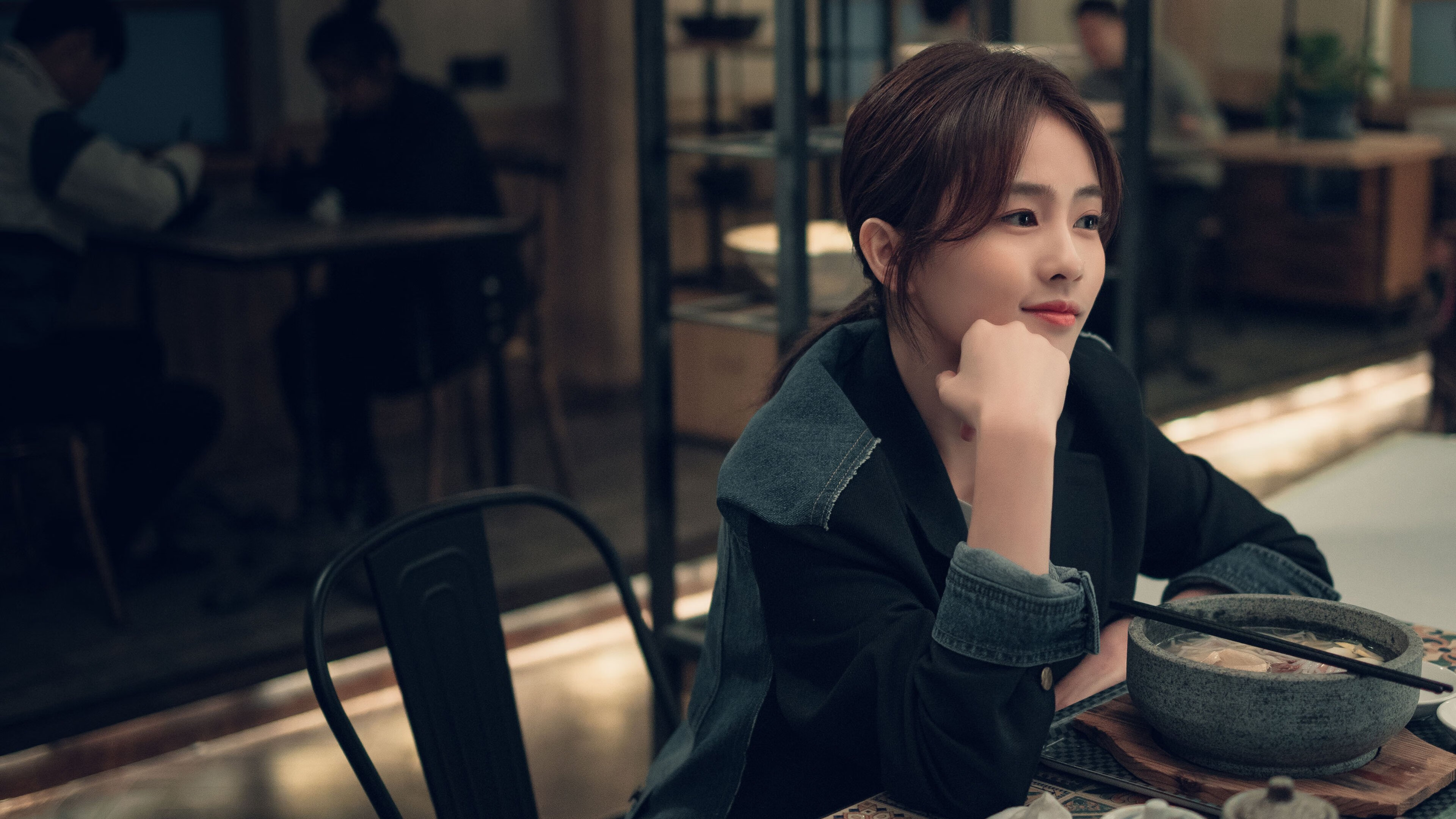 AYX官网-快船压哨绝平太阳，伦纳德关键跳投救主，伦纳德快船进攻视频集锦