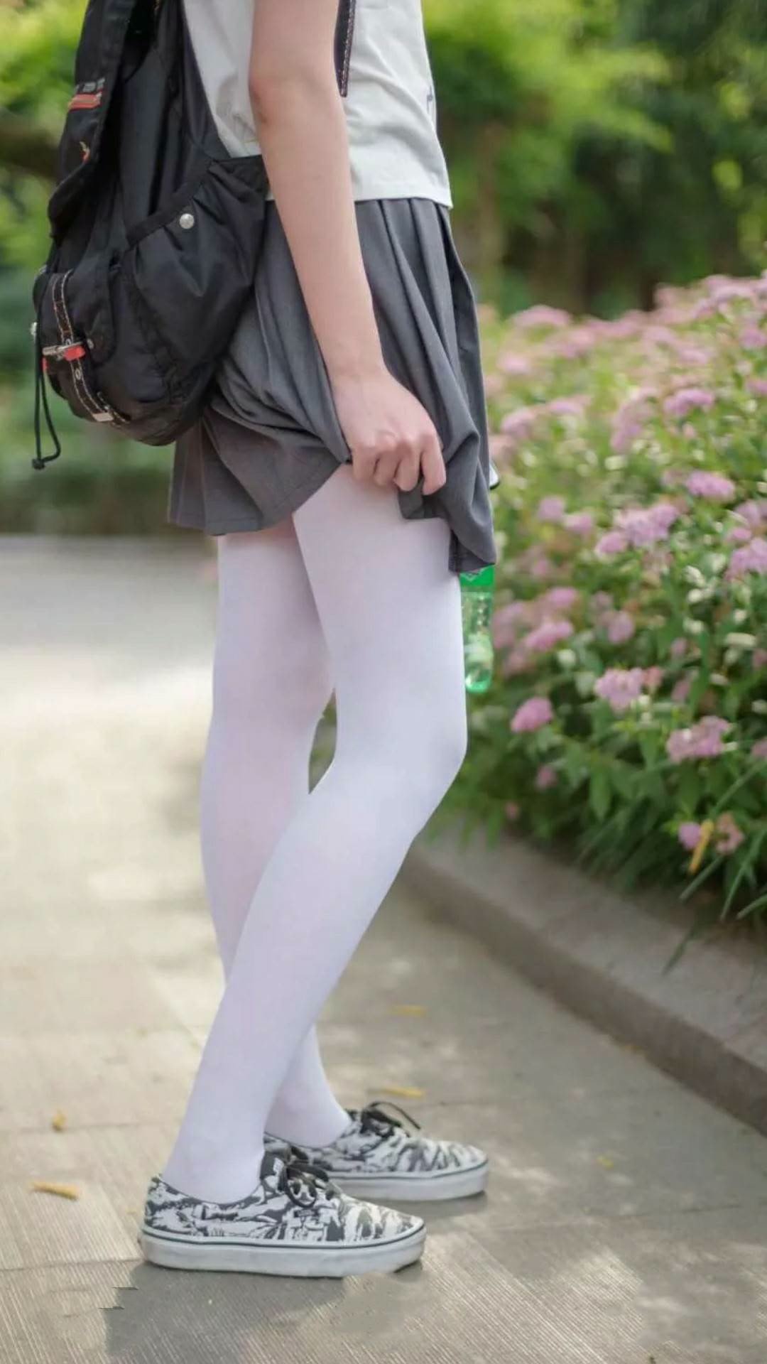 瓦伦西亚险胜塞维利亚,继续保持不败势头,瓦伦西亚和塞维利亚哪个城市更好